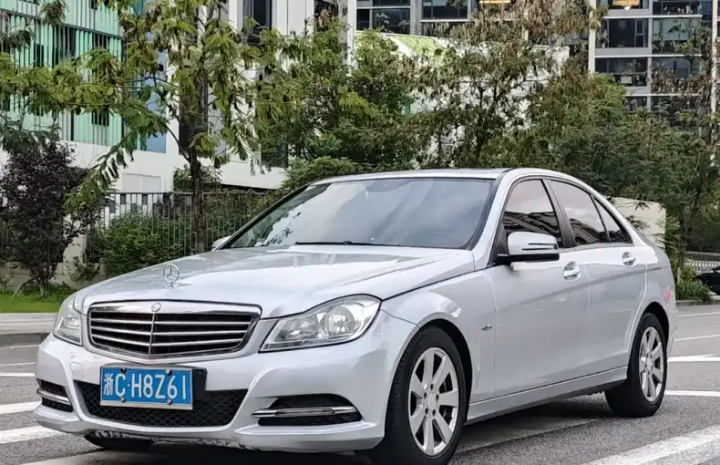 Mercedes-Benz C-Class 2011 из Китая