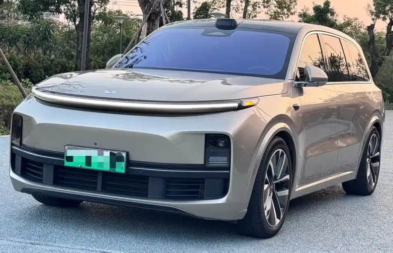 Li Auto Li L9 2023 из Китая