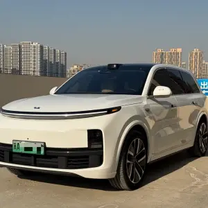 Li Auto Li L9 2022 из Китая