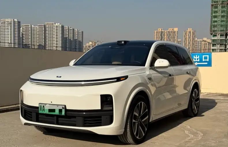 Li Auto Li L9 2022 из Китая