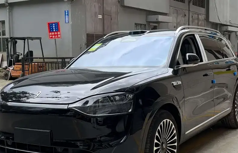 AITO 问界 AITO M9 из Китая