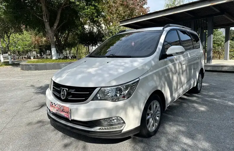Baojun 730 2018 из Китая