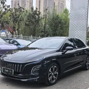 Hongqi Hongqi E-QM5 2023 лот 57032067 из Китая