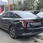 Hongqi Hongqi E-QM5 2023 лот 57032067 из Китая