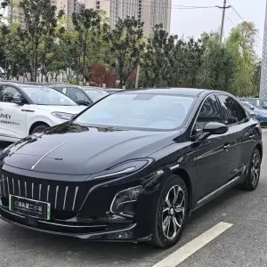 Hongqi Hongqi E-QM5 2023 из Китая