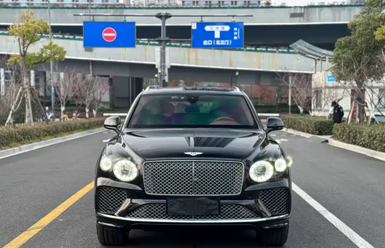 Bentley Bentayga 2021 из Китая