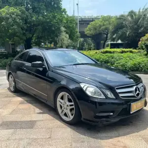 Mercedes-Benz E-Class (Import) 2012 из Китая