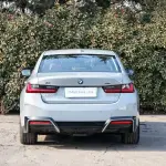 BMW i3 2025 из Китая