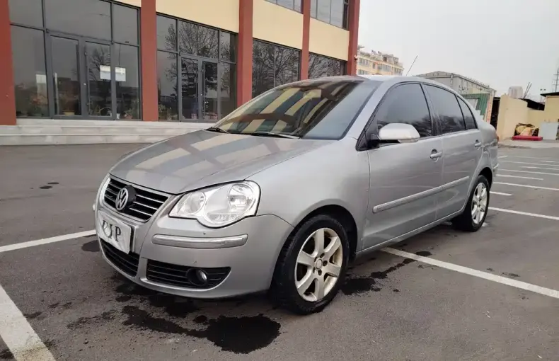 Volkswagen Polo 2008 из Китая