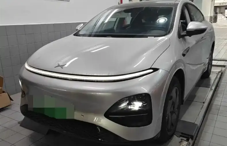 XPeng G6 2025 из Китая