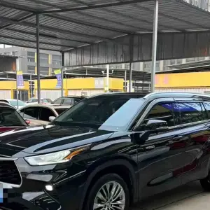 Toyota Highlander 2023 из Китая