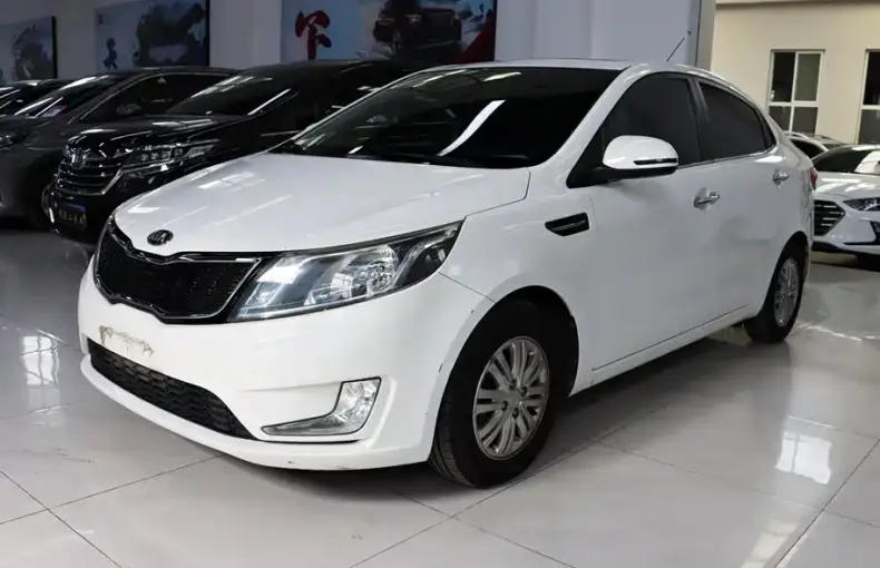 Kia K2 2013 из Китая
