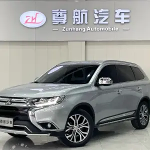Mitsubishi Outlander 2016 из Китая