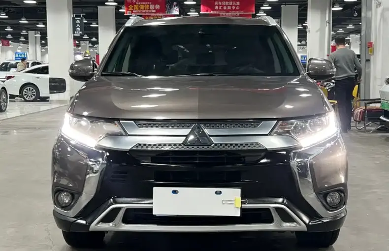 Mitsubishi Outlander 2020 из Китая
