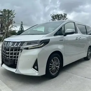 Toyota Alphard 2023 из Китая