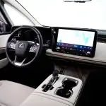 Lexus LM 2025 367 л.с. 367 л.с. из Китая