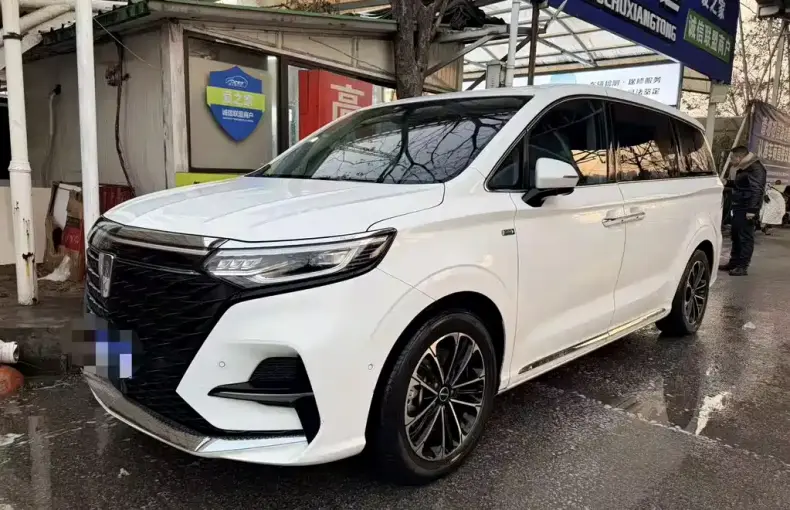 Roewe iMAX8 2021 из Китая