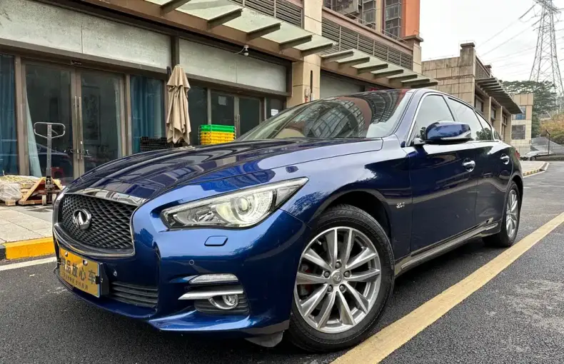 Infiniti Q50L 2017 из Китая