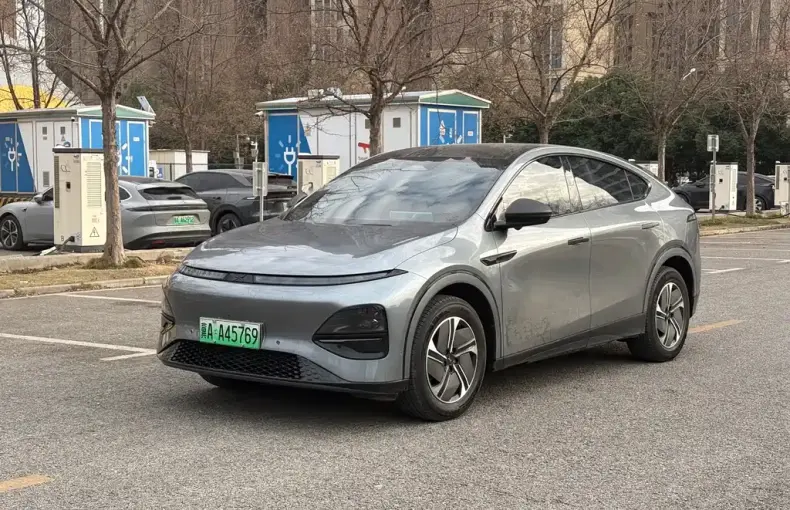 XPeng G6 2024 из Китая
