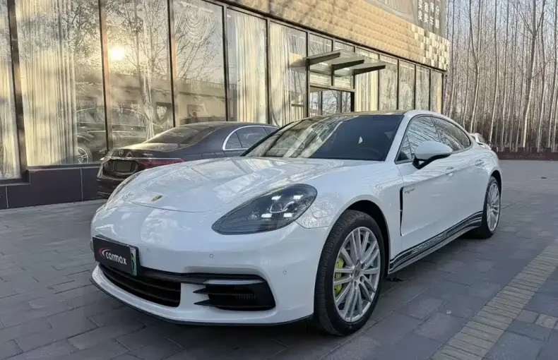 Porsche Panamera Hybrid 2019 из Китая