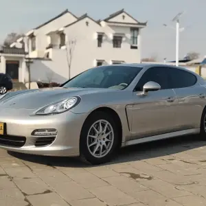 Porsche Panamera 2012 из Китая