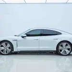 Porsche Taycan 2024 из Китая