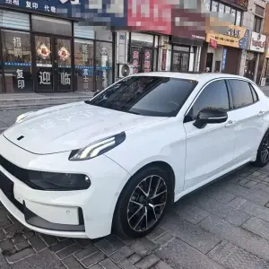 Lynk & Co 03 2020 из Китая