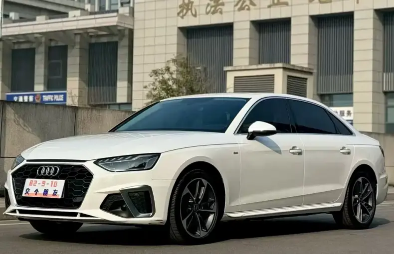 Audi A4L 2024 из Китая