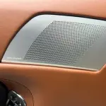 Aston Martin V8 Vantage 2012 из Китая