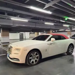 Rolls-Royce Dawn 2019 из Китая