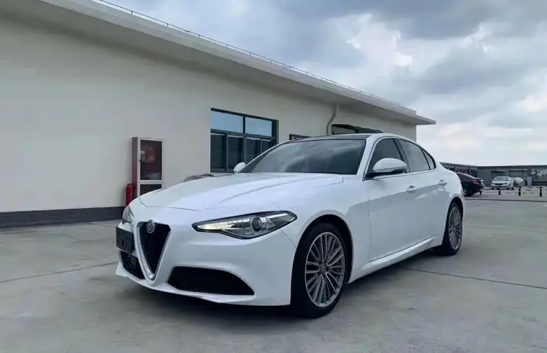 Alfa Romeo Giulia 2017 из Китая