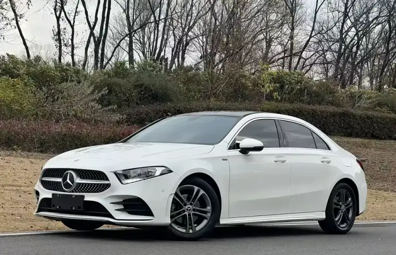 Mercedes-Benz A-Class (Import) 2021 из Китая
