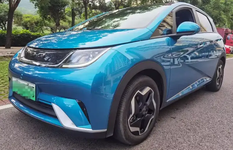 BYD Dolphin 2023 из Китая