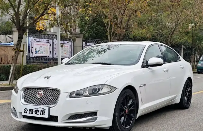Jaguar XF 2014 из Китая