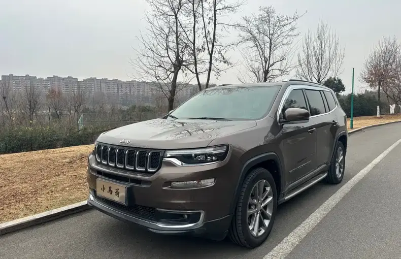Jeep Grand Commander 2019 из Китая
