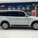 Mitsubishi Pajero (Import) 2018 из Китая