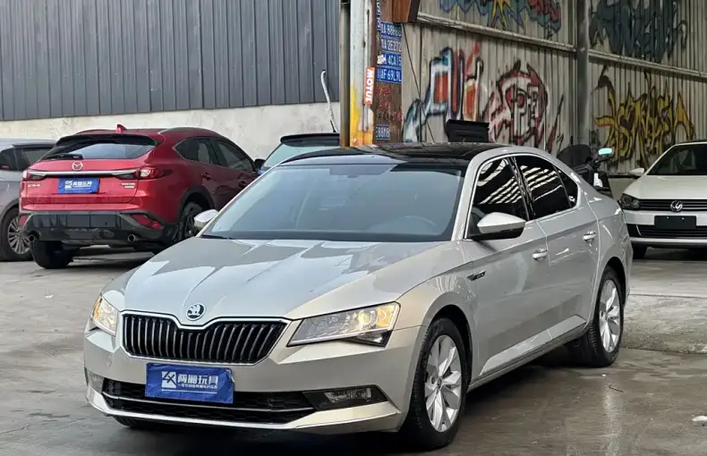 Skoda Superb 2019 из Китая