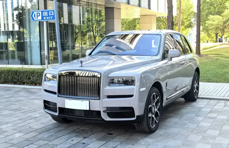 Rolls-Royce Cullinan 2022 из Китая