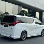 Toyota Alphard 2021 из Китая