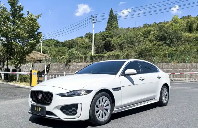 Jaguar XEL 2020 из Китая