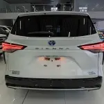 Toyota Sienna 2023 из Китая