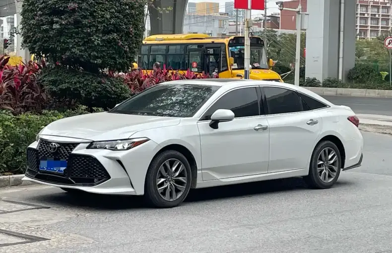 Toyota Avalon 2022 из Китая