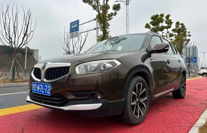 Zhonghua V5 2016 из Китая