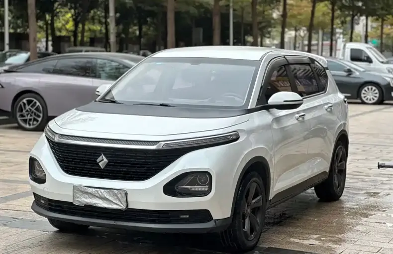 Baojun RM-5 2019 из Китая