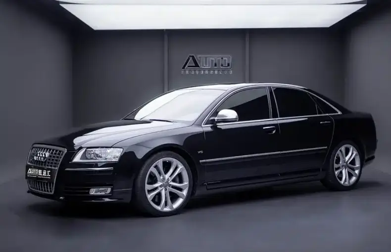 Audi S8 2009 из Китая