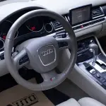 Audi S8 2009 из Китая