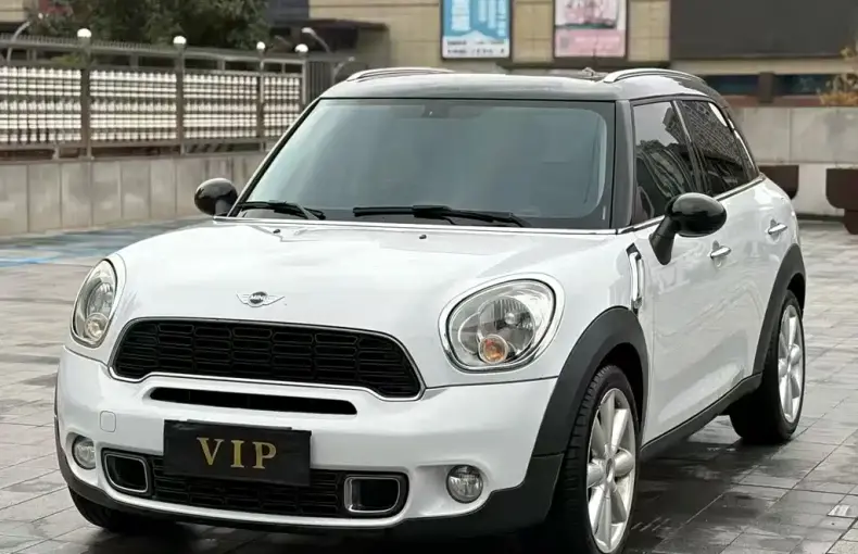 MINI Mini Countryman 2014 из Китая
