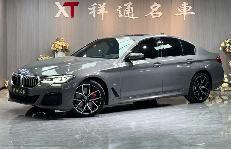 BMW 5 Series (Import) 2022 из Китая