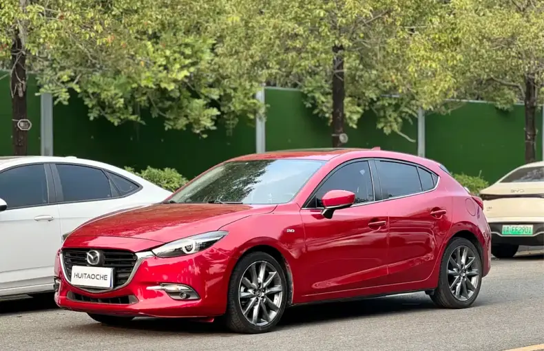 Mazda 3 Axela 2018 из Китая