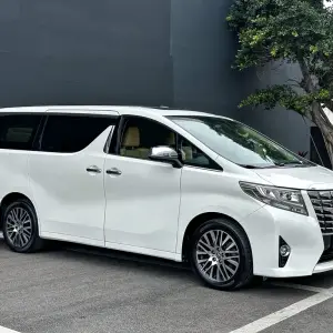 Toyota Alphard 2018 из Китая